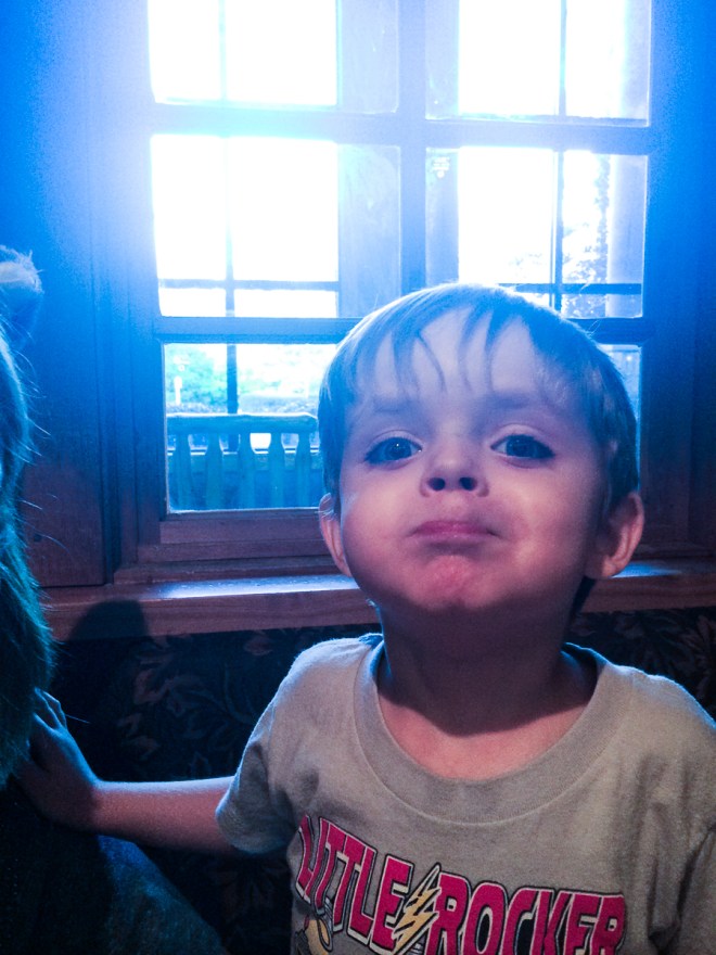 An now, my impression of a guy with too much food in his mouth... 