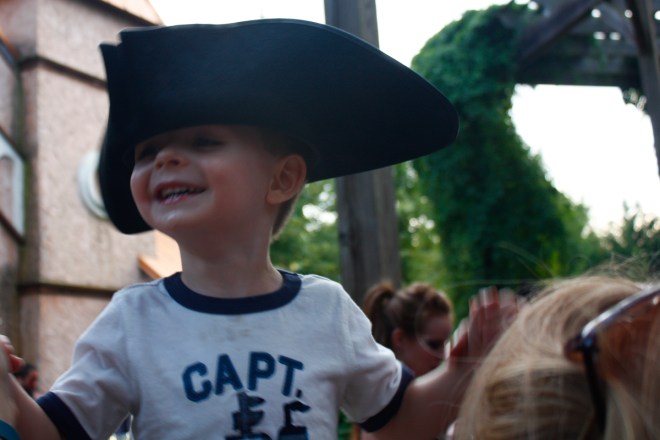 WHO'S THE CAP'N NOW?