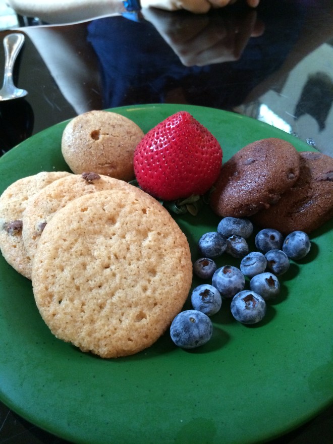 MY DESSERT! ALL MINE!